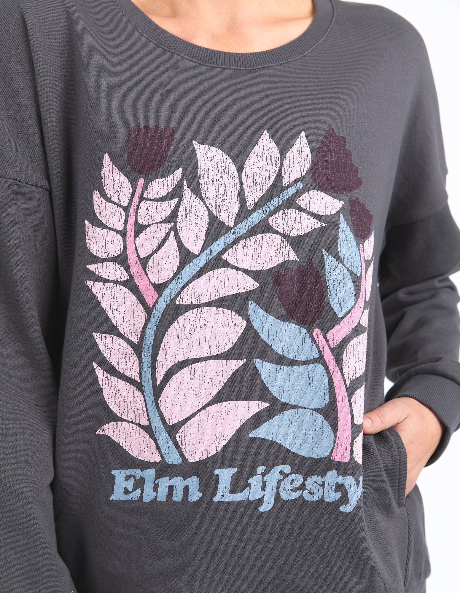 Elm Keyla Crew - Washed Black