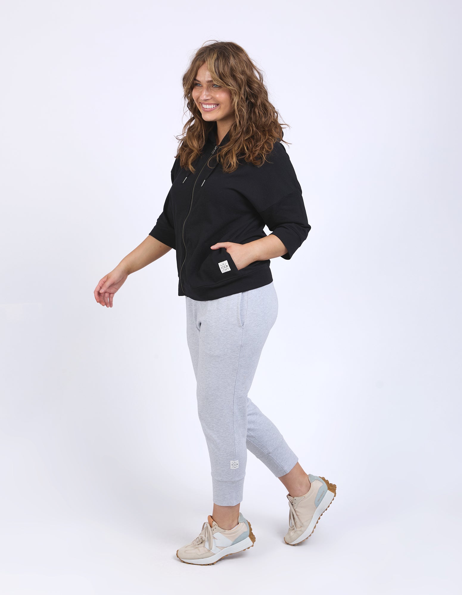 Elm Beachy Zip Hoodie - Black