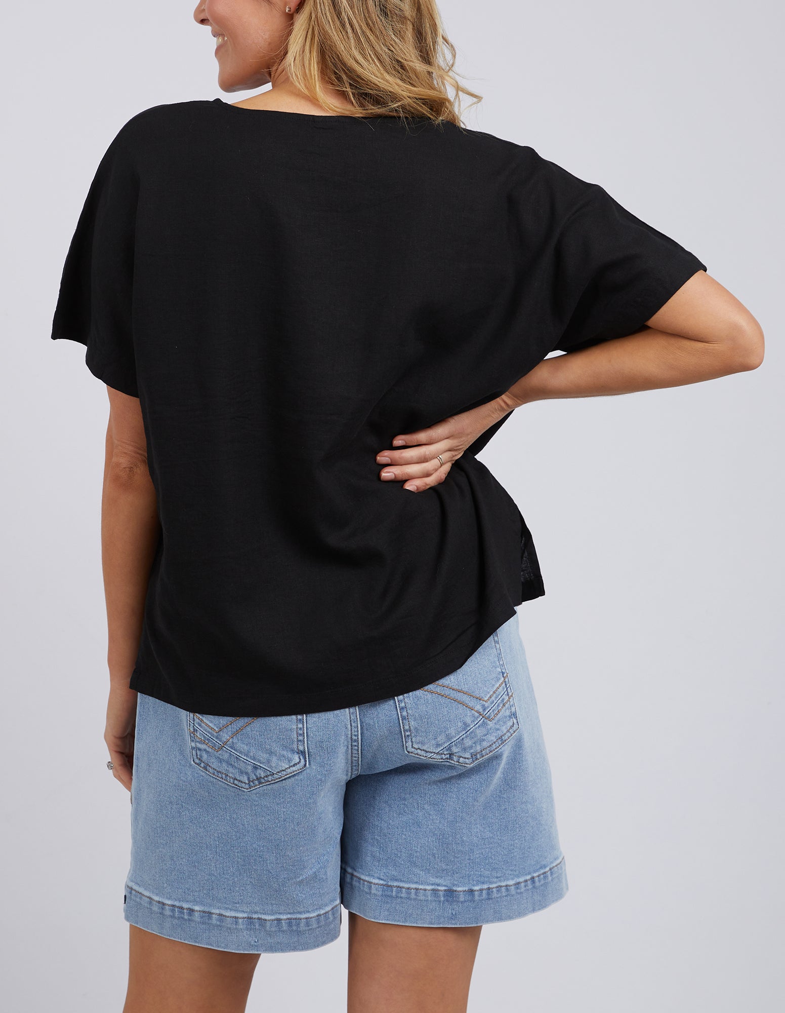 Elm Curtis Woven SS Tee - Black