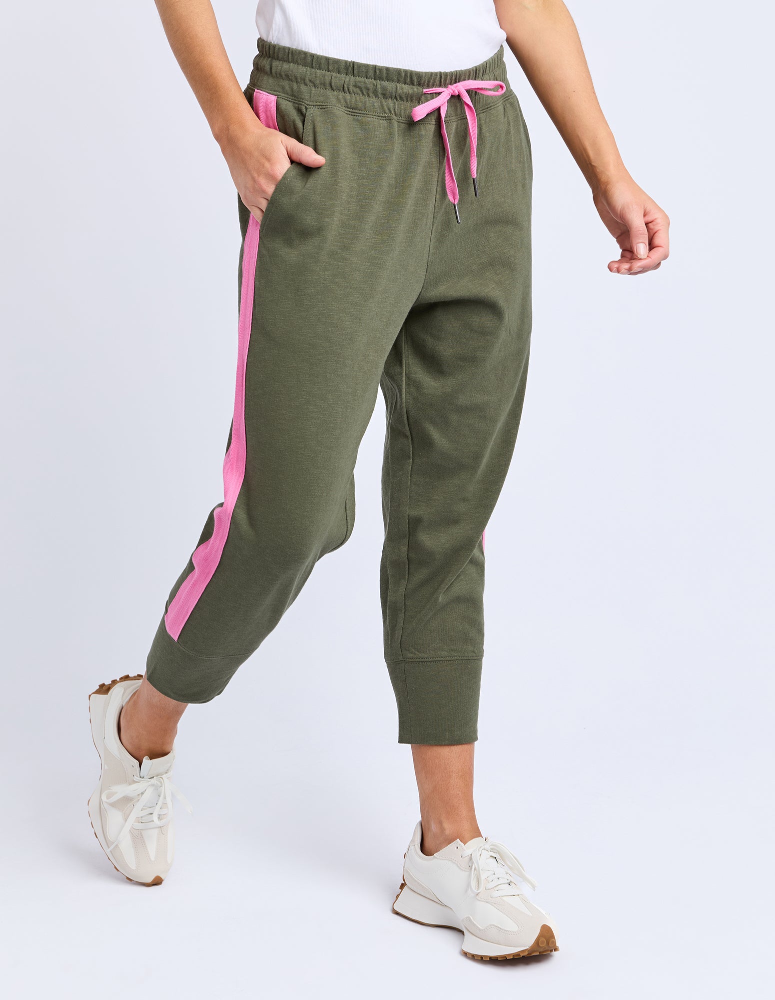 Elm Brunch Pant with Side Tape - Clover