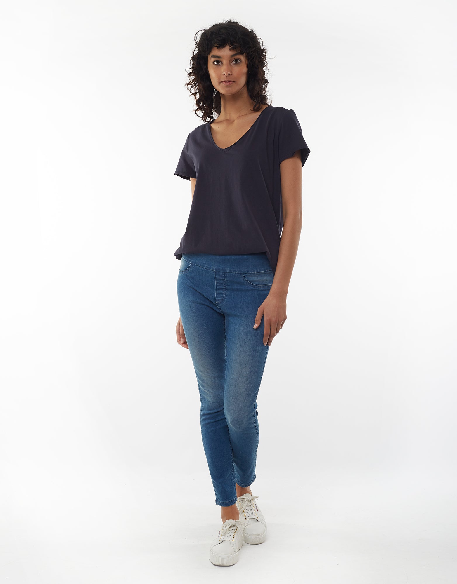 Elm Vee Tee - Navy