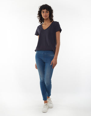 Elm Vee Tee - Navy